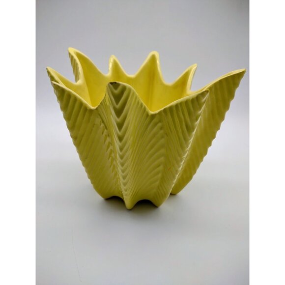 Vintage MCM Shawnee Sunny Yellow Fern Design Ceramic Planter, No Hole, READ - Picture 3 of 17